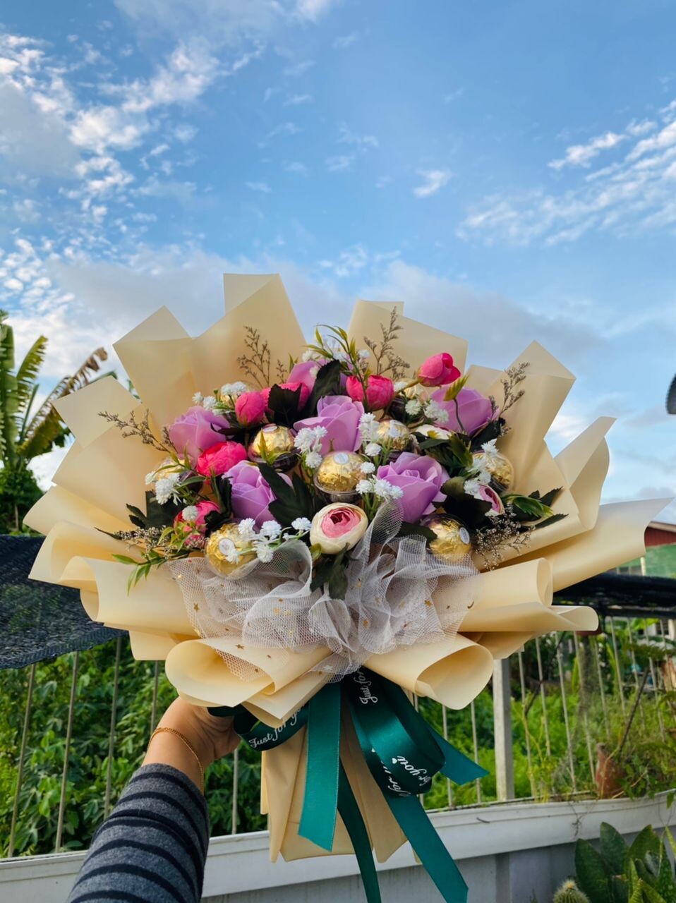 Independent Blooming
(By: The Bunga Manies from Bintulu)