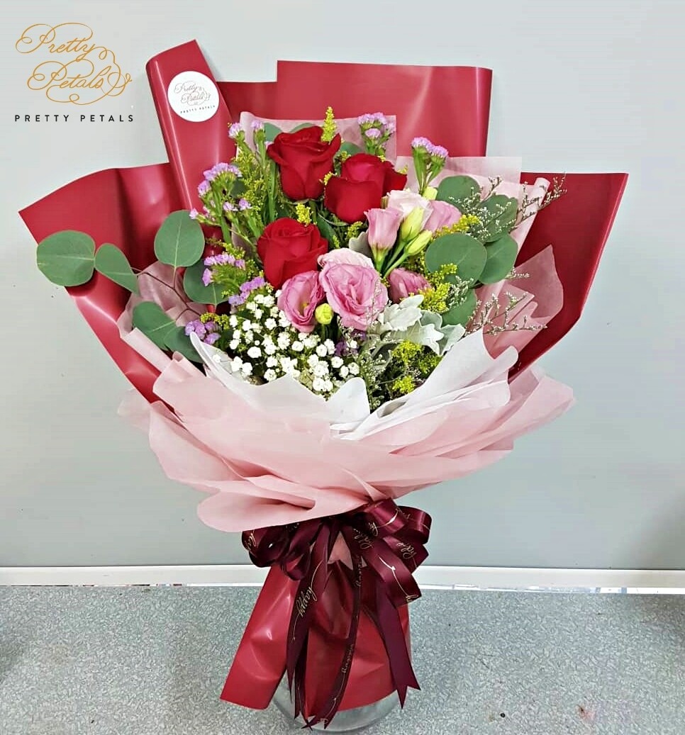 Sweet Rose (By: Pretty Petals from Kuching)