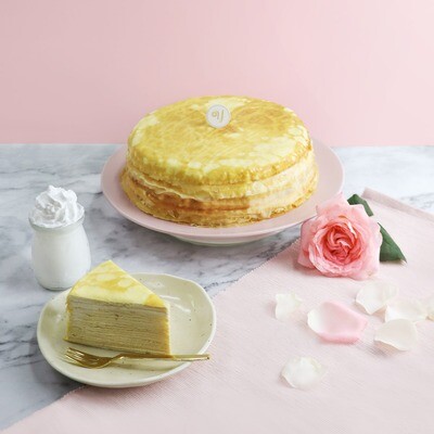 Vanilla Mille Crepe Cake (By: Yippii Gift Cake from Kuala Lumpur)