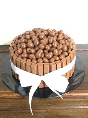 American Chocolate Cake (By: YII Blu Cakes &amp; Bakes from Kuala Lumpur)