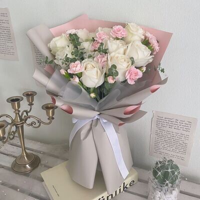 Minimalist White Rose Flower Bouquet (By: Rainbow Flower Station from Cheras)