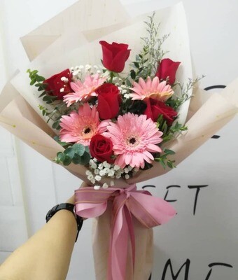 FFB3 Bouquet (By: Flowery Florist from Seri Kembangan)