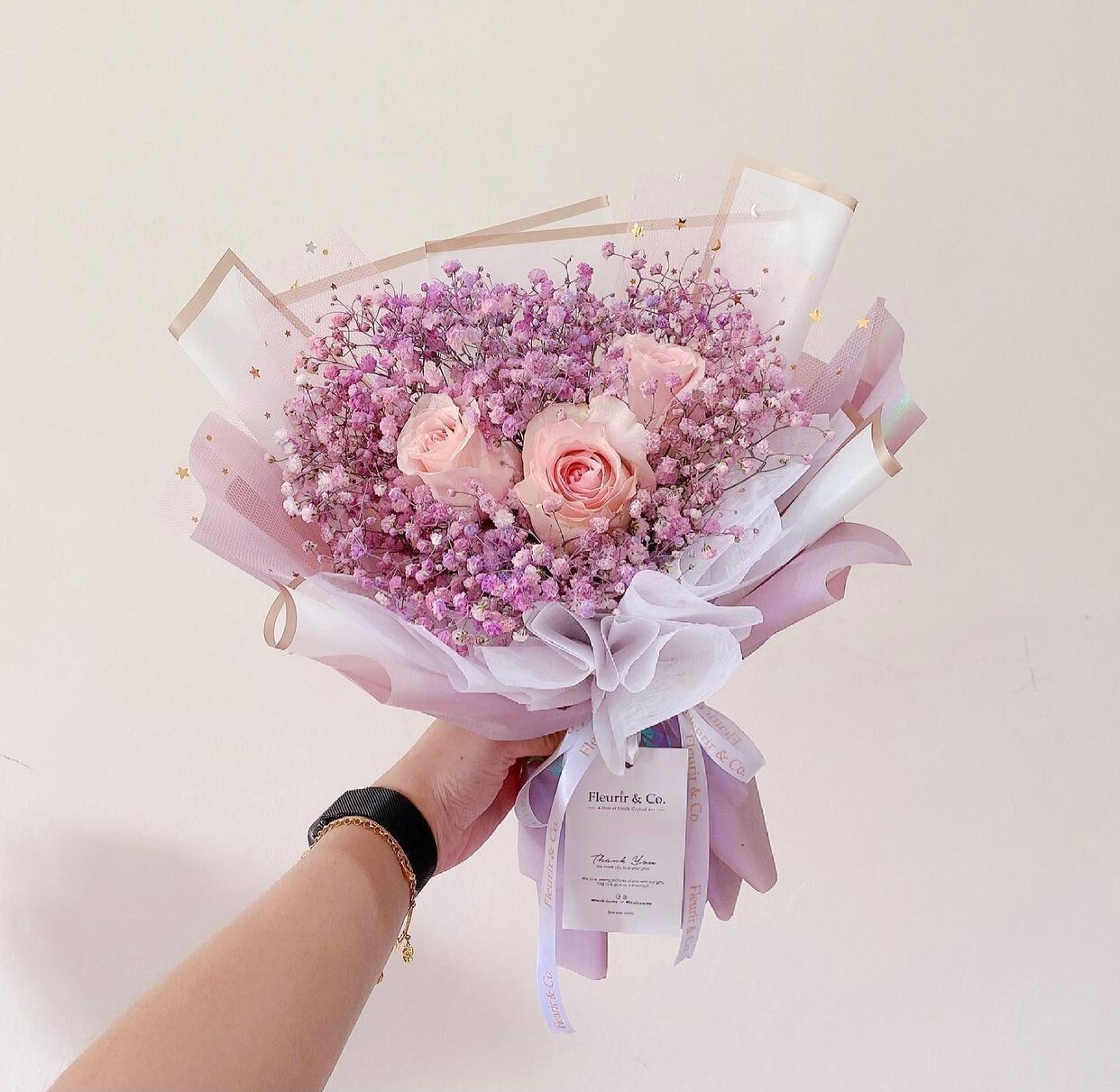 Signature Rose Baby’s Breath (By: Fleurir & Co from Kuching)