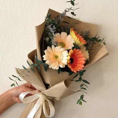 6 Daisies Bouquet (By: Eki Floral from Bangsar)