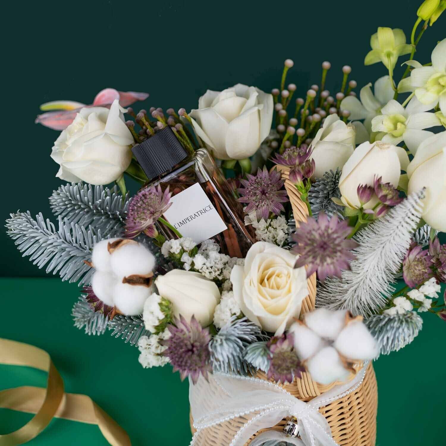 Sonata Basket (Fresh Flower) (By: Bull &amp; Rabbit from Kuchai Lama)
