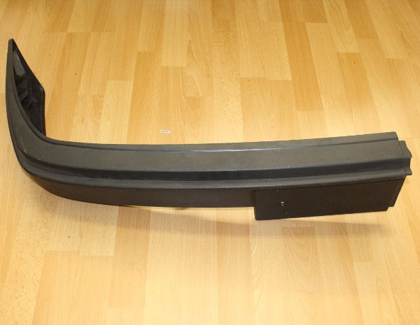Nárazník, přední pravý, M-model Nárazník, přední pravý, M-model