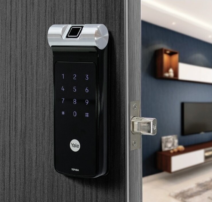 Cerrojo Digital Yale Smart Lock YDF40A apertura con Huella. Cerrojo Digital Yale Smart Lock YDF40A apertura con Huella.