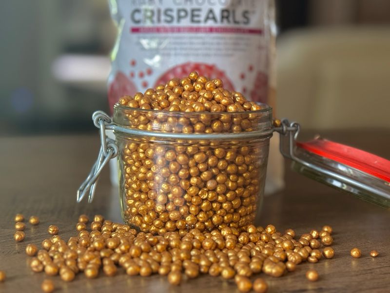 Декор з білого шоколаду Mini Lux Pearls Gold, 50 г.