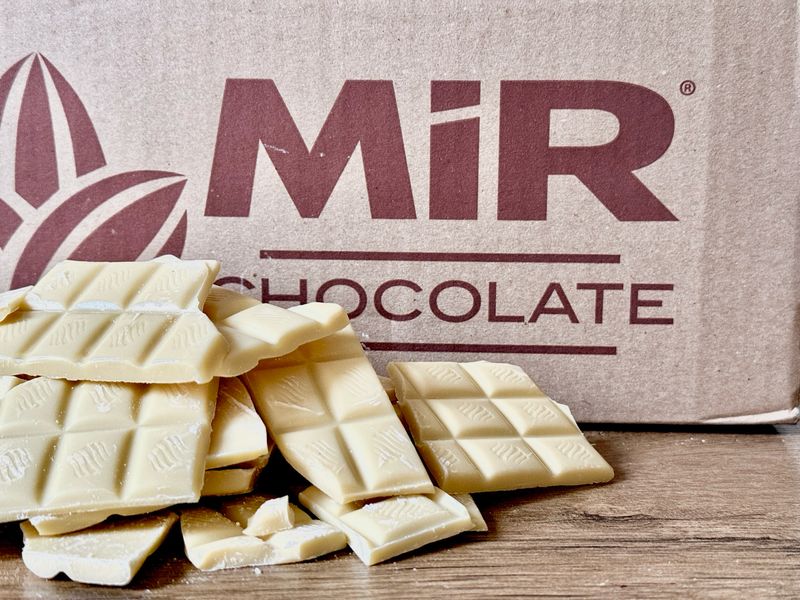 Білий шоколад (ламана плитка) MIR 27%, 1 кг. Білий шоколад (ламана плитка) MIR 27%, 1 кг.