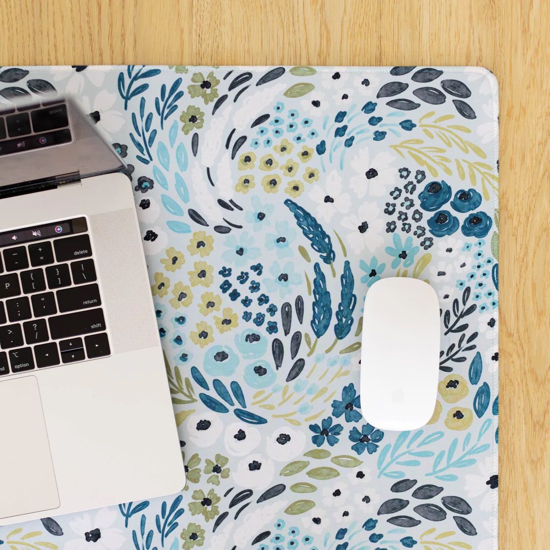 Desk Pad Waterfall Floral