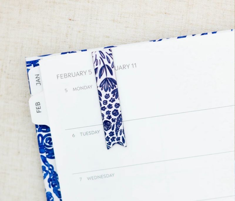 Magnetic Bookmark - Winter Tone