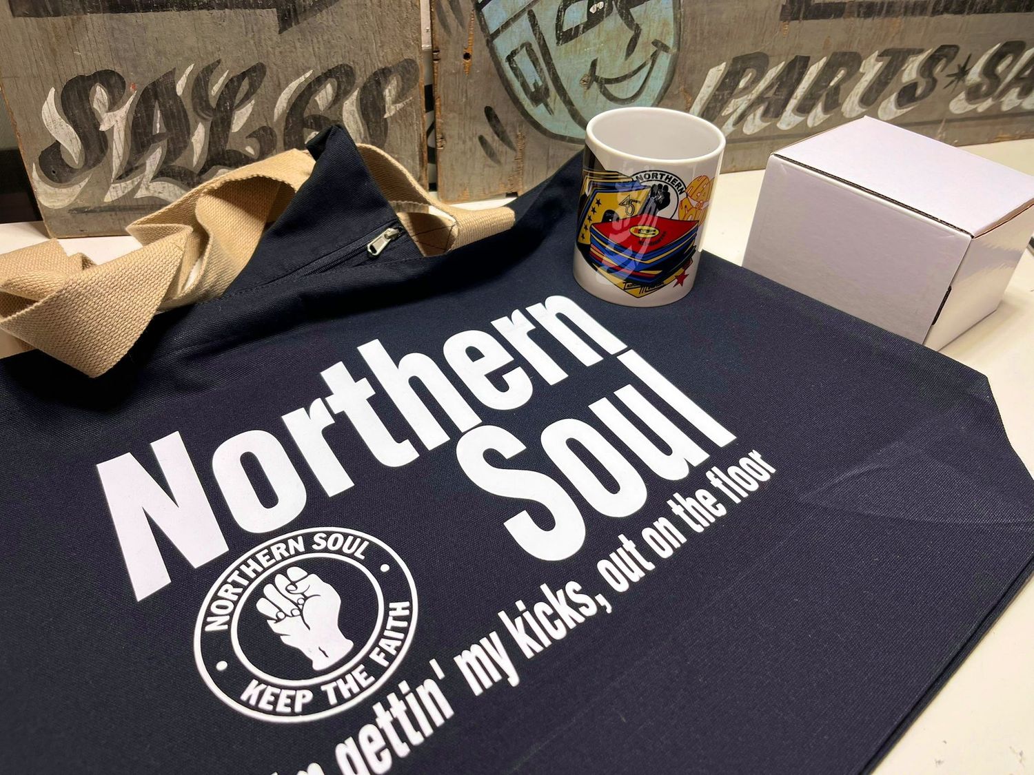 NORTHERN SOUL CANVAS BAG Capacity 33 litres.
