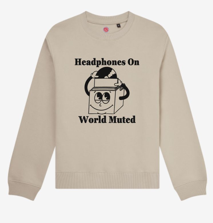 HEADPHONES ON ORGANIC COTTON SWEATSHIRT