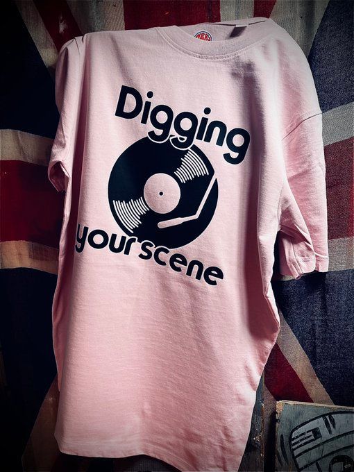Digging your (record) scene organic cotton T shirt Digging your (record) scene organic cotton T shirt