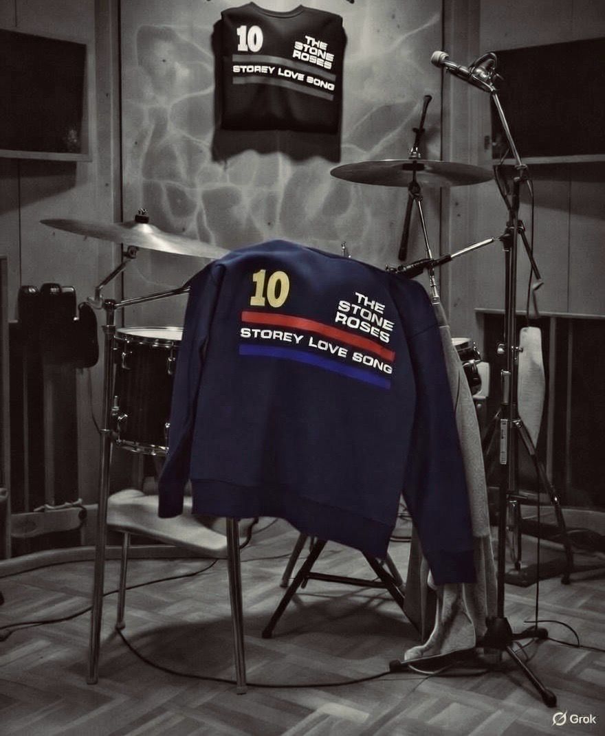 10 STOREY LOVE SONG ORGANIC COTTON SWEATSHIRT 10 STOREY LOVE SONG ORGANIC COTTON SWEATSHIRT