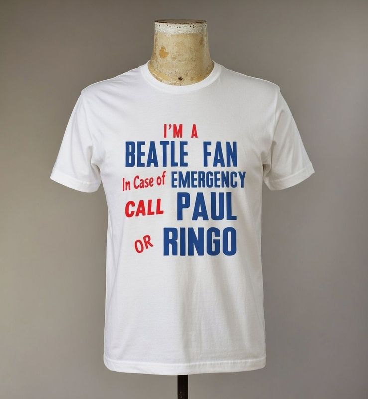 IM A BEATLE FAN. TAKEN FROM THE ORIGINAL '60S BUTTON BADGE. ORGANIC COTTON T SHIRT IM A BEATLE FAN. TAKEN FROM THE ORIGINAL '60S BUTTON BADGE. ORGANIC COTTON T SHIRT