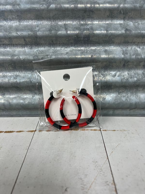 UL Earrings Threaded Hoop