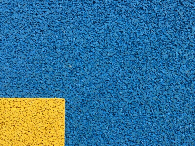 RC TARGET BLAU / GELB   ca. 23,5 x 29 cm Farben können abweichen