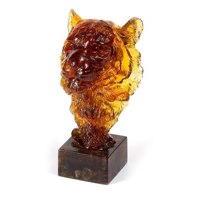 Сувенир из натурального янтаря на подставке "Тигр"