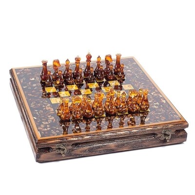 Эксклюзивные янтарные шахматы в дубовом ларце