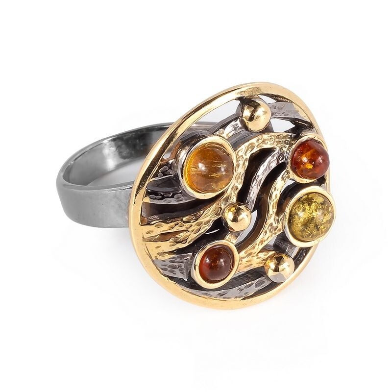 Роскошное позолоченное кольцо с натуральным балтийским янтарём