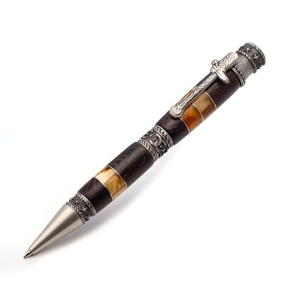 Эксклюзивная ручка из натурального дерева венге с янтарем