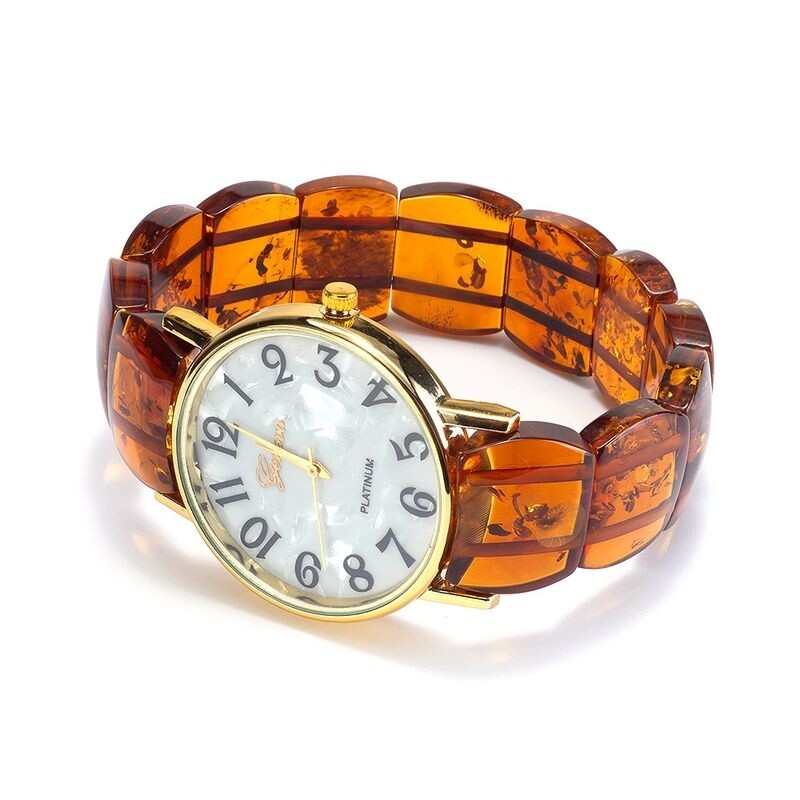 Наручные позолоченные часы на браслете из коньячного янтаря