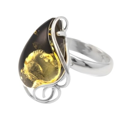 Стильное серебряное кольцо с натуральным зеленым янтарем