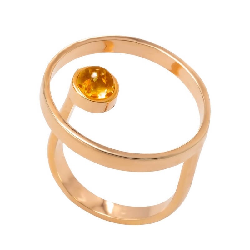 Стильное позолоченное кольцо с натуральным лимонным янтарём