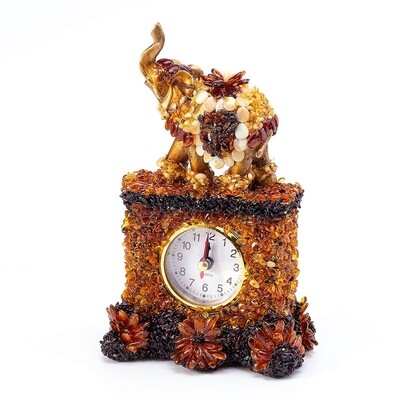 Сувенирные часы со слоном, украшенные натуральным балтийским янтарем