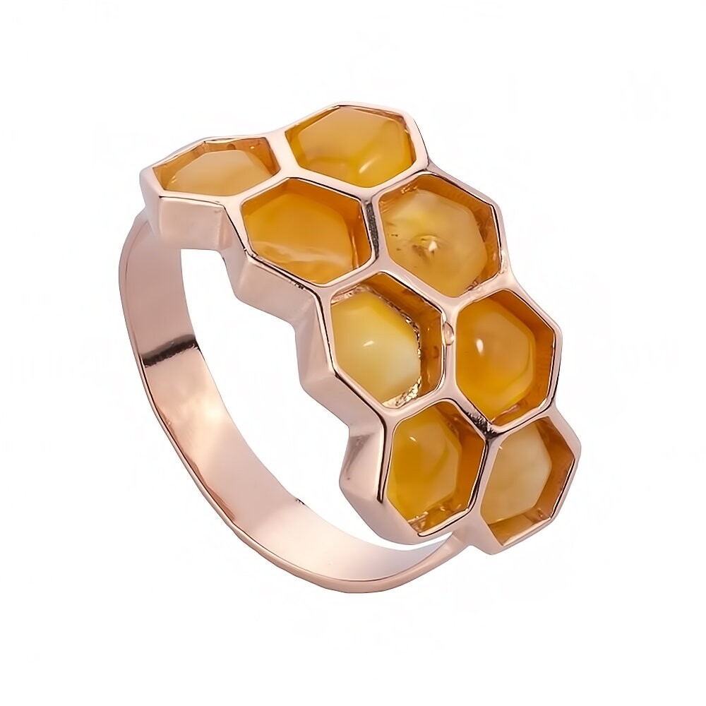Позолоченное кольцо в серебре с натуральным янтарем в авторском дизайне