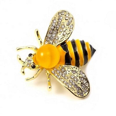 Потрясающая брошь-кулон с натуральным янтарем и стразами "Пчела"