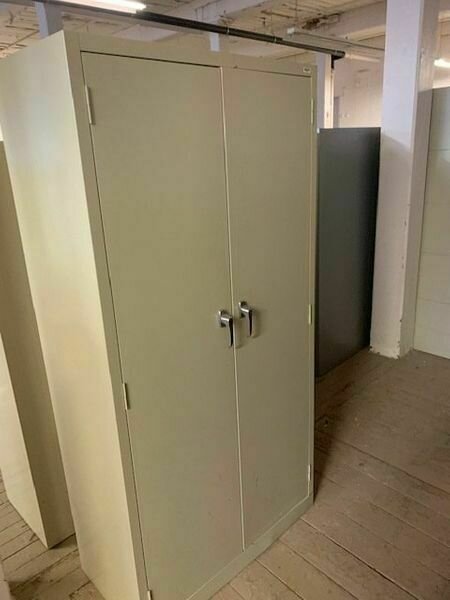 18”x36”x72” Storage Cabinet w/adj shelves