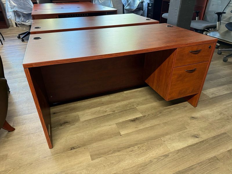 30”x60” Cherry Single Pedestal Desk 30”x60” Cherry Single Pedestal Desk