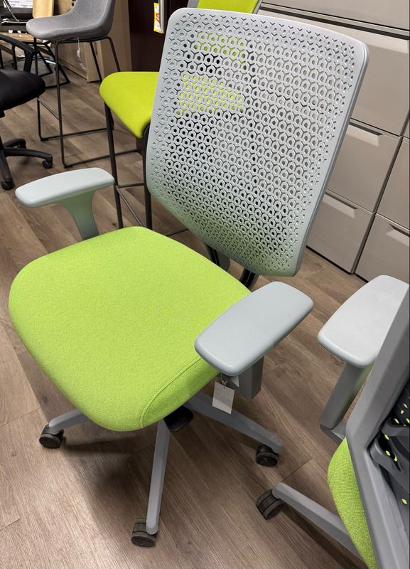Hon Office Desk Chair With Adjustable Lumbar Support