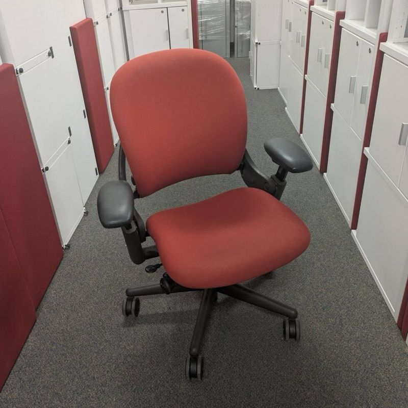 Steelcase Leap V1 Red Fabric Steelcase Leap V1 Red Fabric