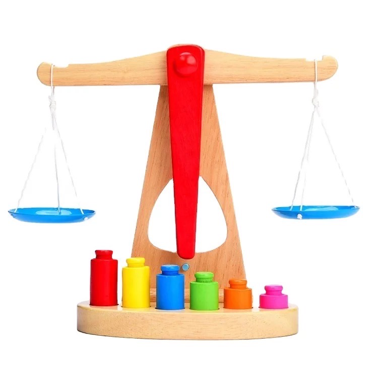 Wooden Toy Balancing Scale