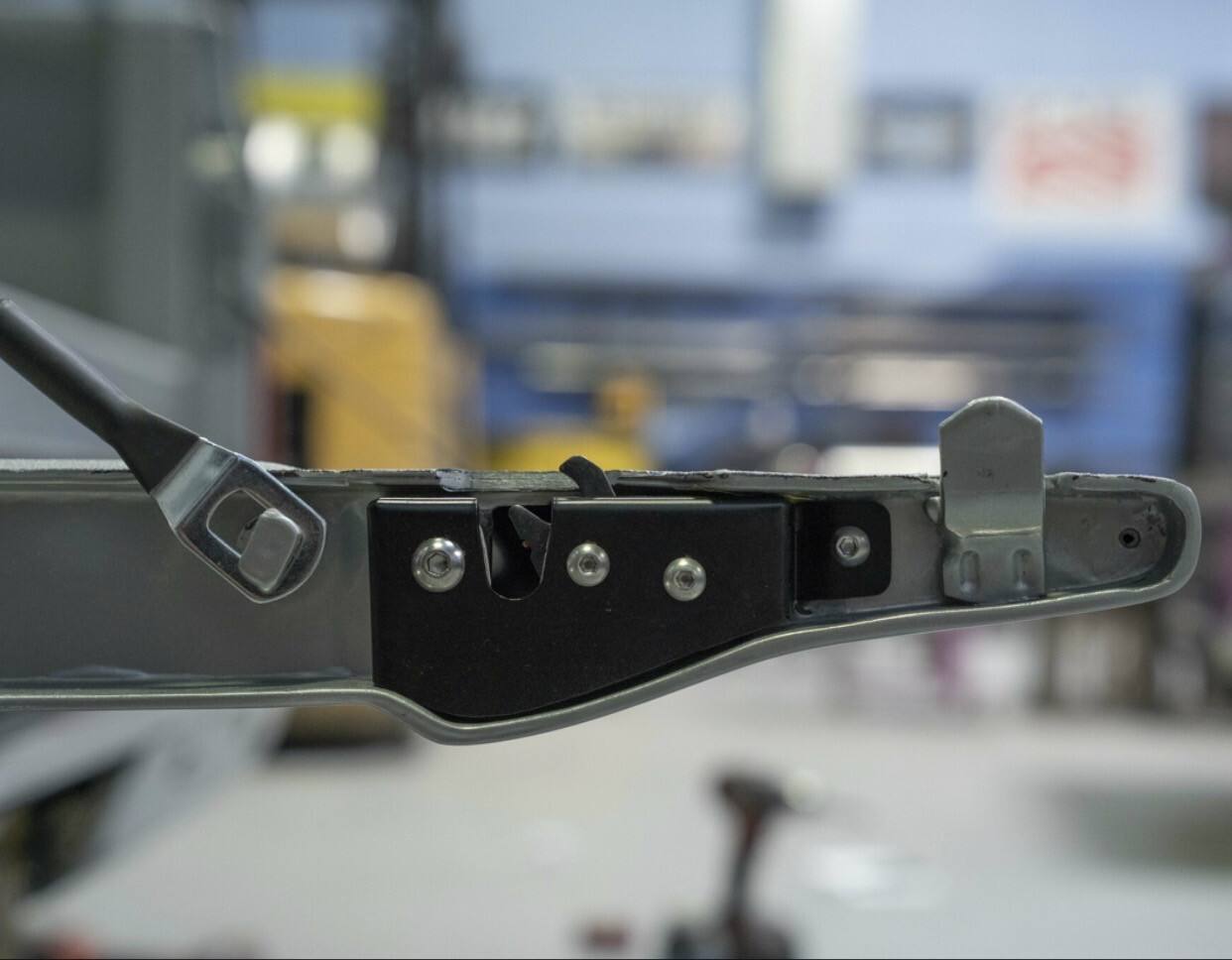 Tre 5 Customs Tailgate Easy Latches 67-72 C10