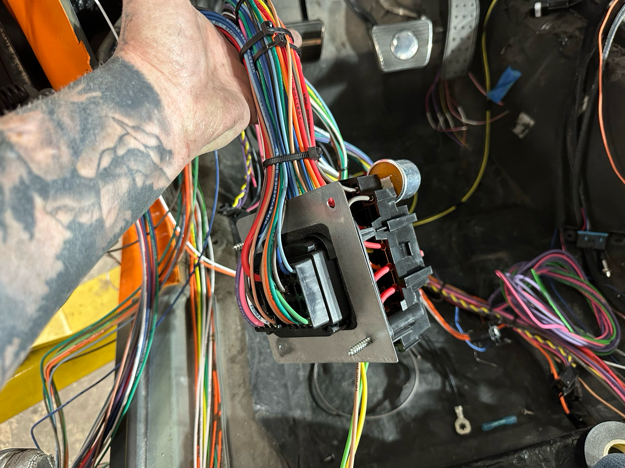 67-69 Camaro Fuse Box Standoff Kit