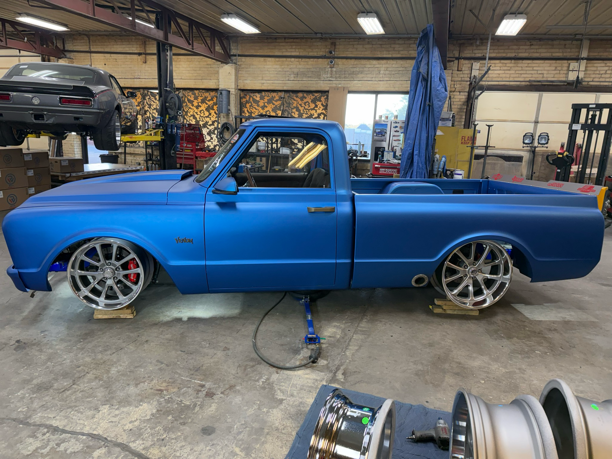 R101 Laguna 20x9.5 and 22x10.5 (Set of four wheels)