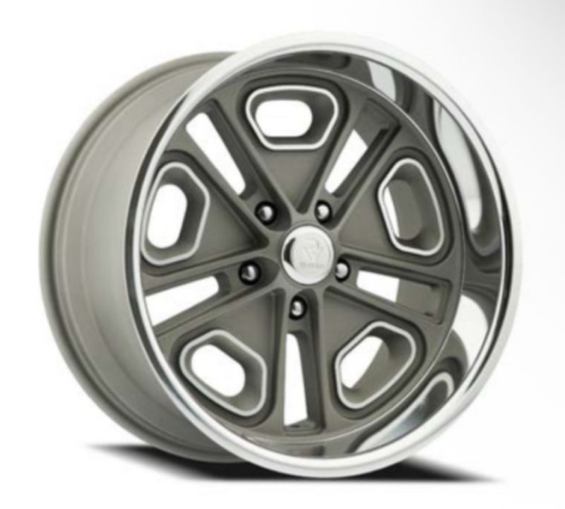 R102 Del Ray 20x8, 5x5 Bolt Pattern, 4.5” Backspacing