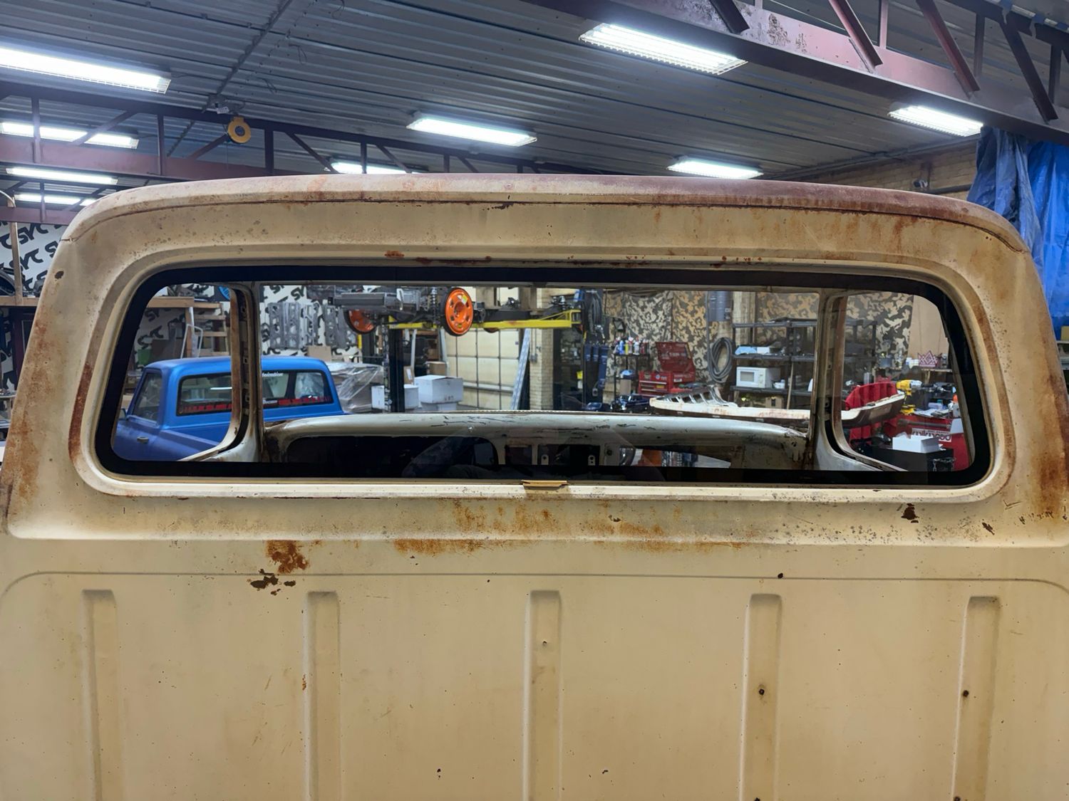 Van Fab 1967-72 F100 Flush Mount Glass and Window Frame.