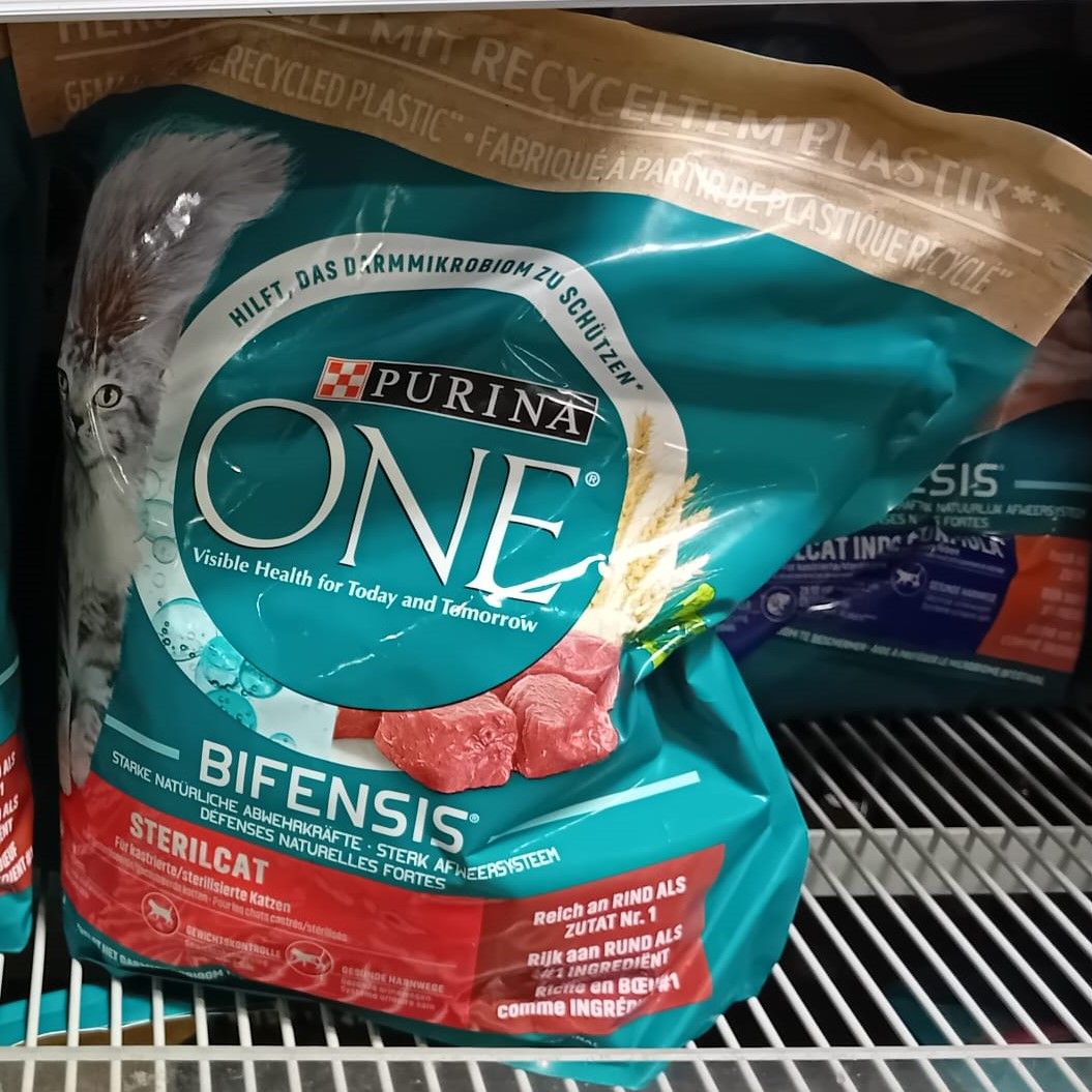 Purina ONE Croquettes au boeuf &amp; blé Sterilcat pour chat 1500g