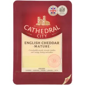 Cathedral City Cheddar mature en tranches 8 pièces 150g