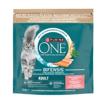Purina ONE Croquettes au saumon &amp; céréales pour chat adulte 1.5kg