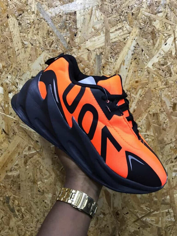 Adidas Yeezy Boost 700 MNVN
