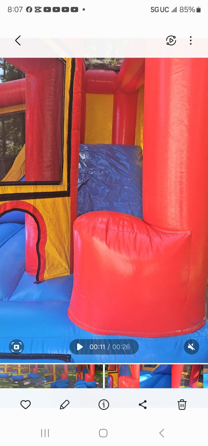 Jumping castle/ dry slide