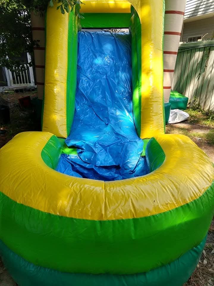 Palmtree  jungle waterslide