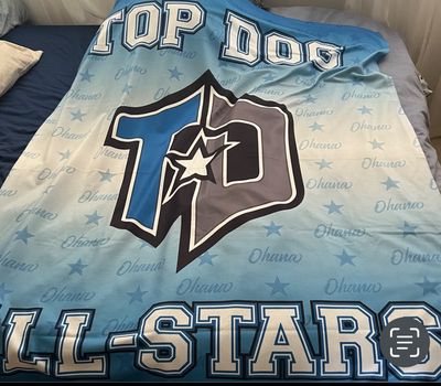 Top Dog Ohana Blanket