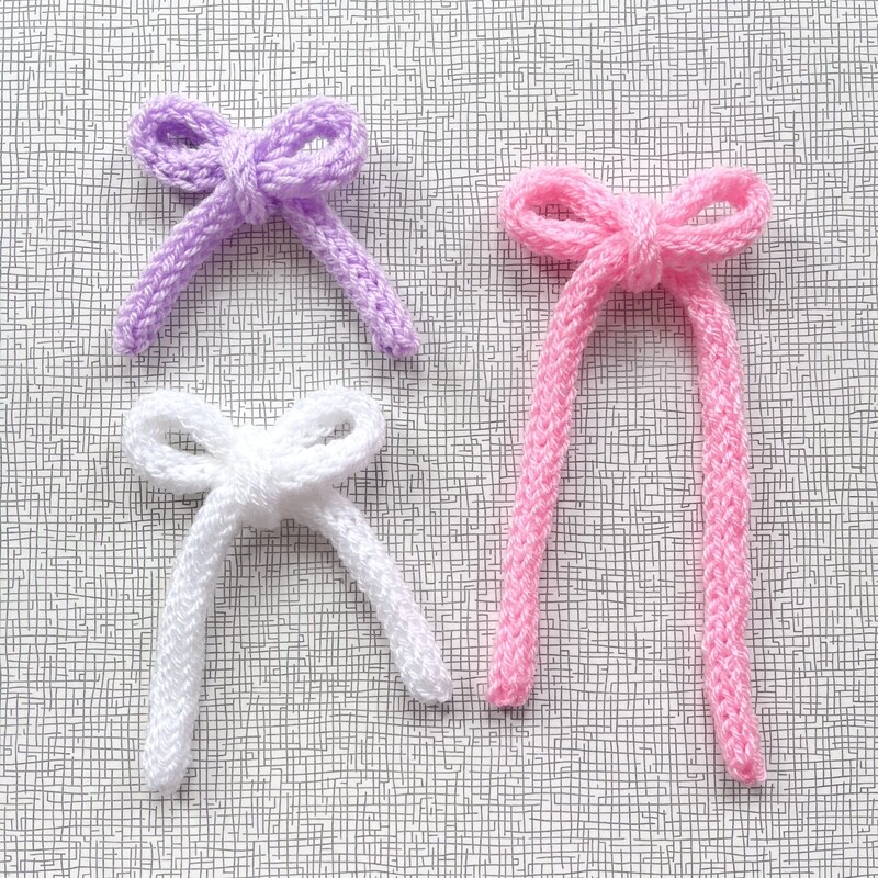 Knitted Bows